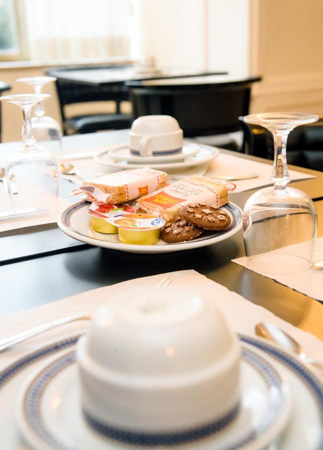 Hotel Palombella & Restaurant 弗罗西诺内 外观 照片