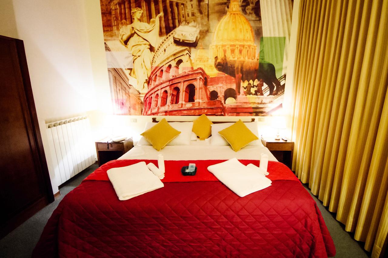 Hotel Palombella & Restaurant 弗罗西诺内 外观 照片